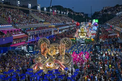 Hot in Rio: Hugo Salazar's Samba Showdown!